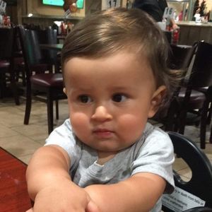 Meet your Posher, Yanet